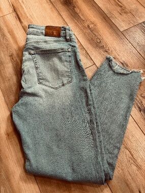 Lucky Brand Jeans Womens 12/31 Light Blue Hayden Skinny Raw Hem Pockets Denim